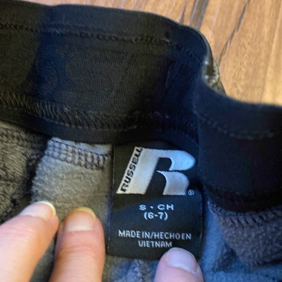 Boys Khakis & Jogging Pants - Picture 8 of 10